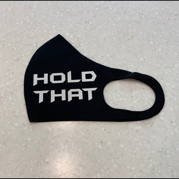 Face mask “ HOLD THAT” - Picture 2 of 4